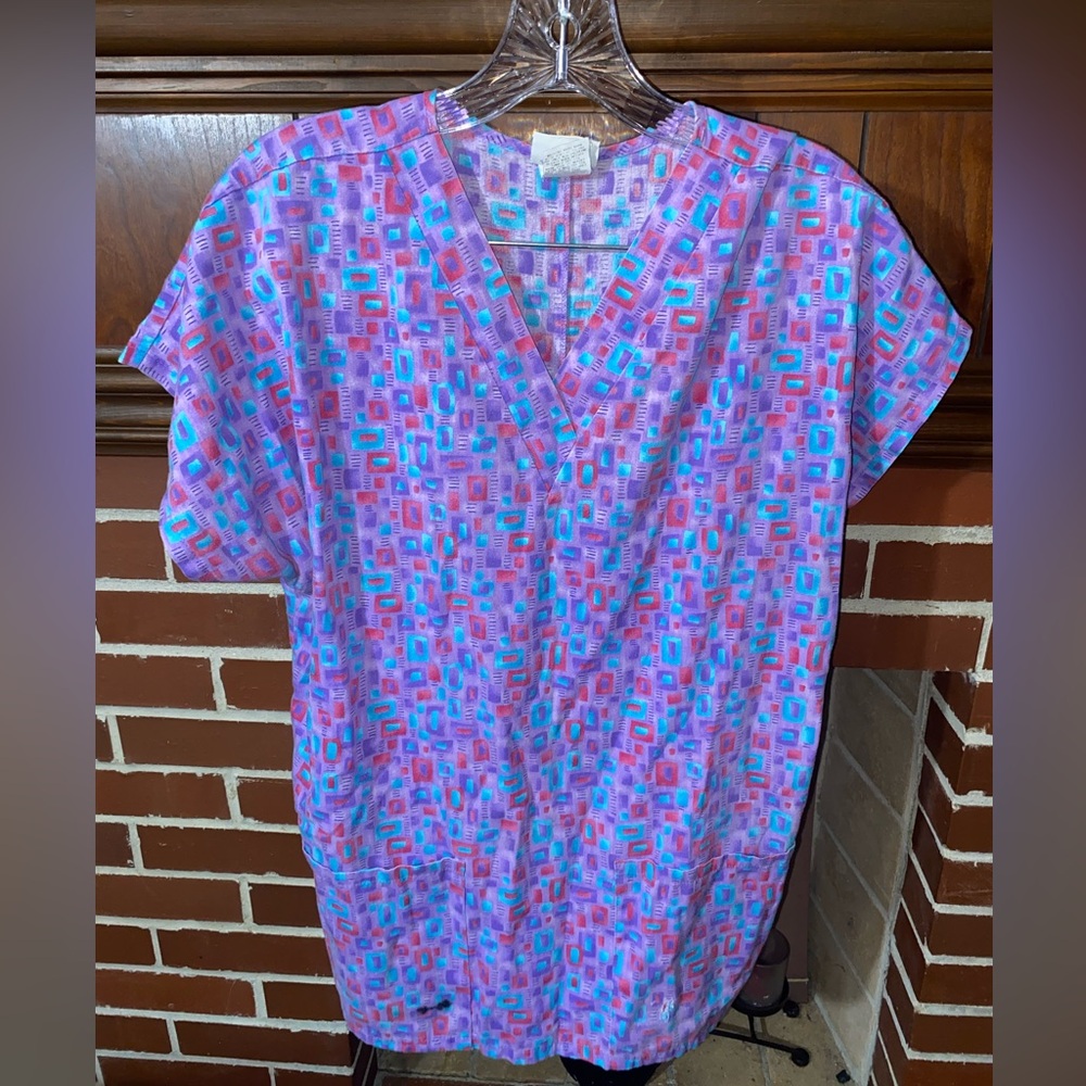 Scrub top